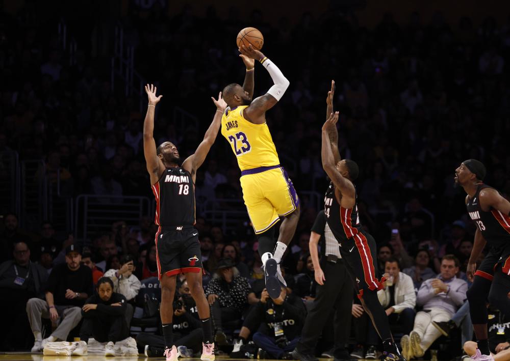 广东队在近 广东队在近