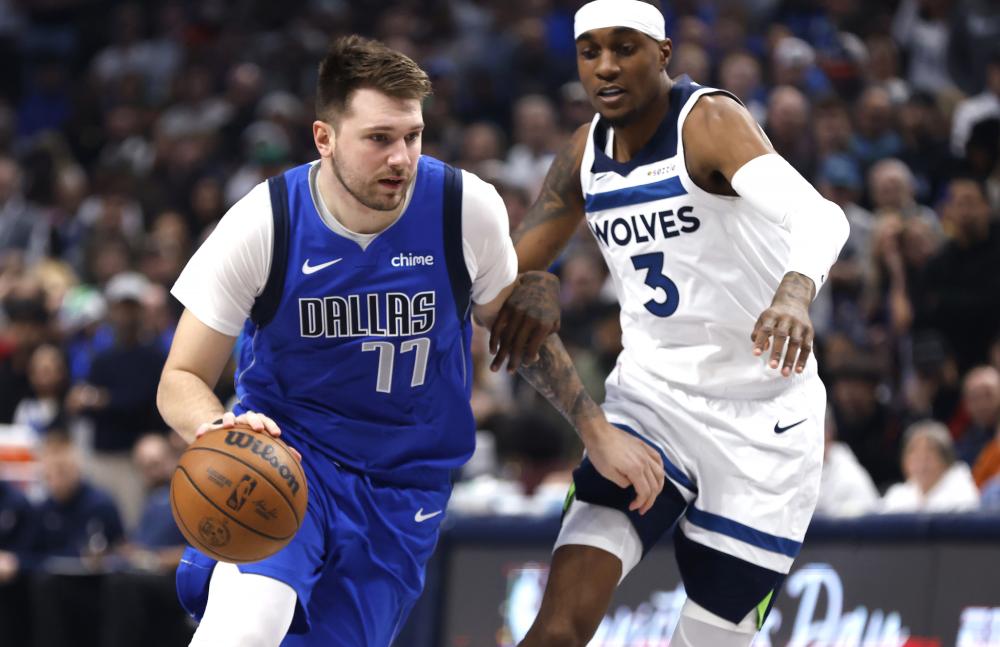 他会在暂停 他会在暂停