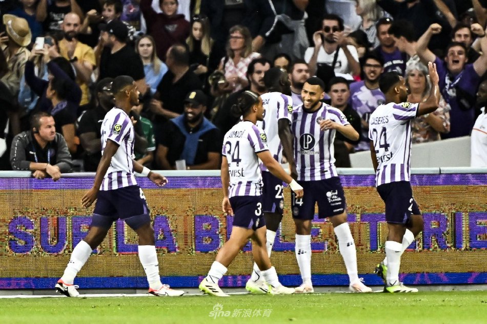 另一边是梅 另一边是梅