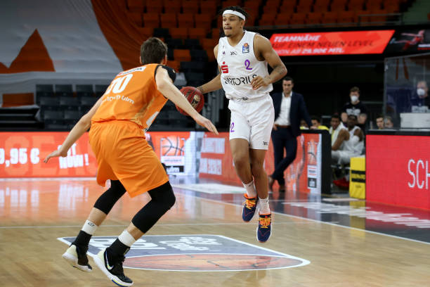 如果参考E 如果参考E