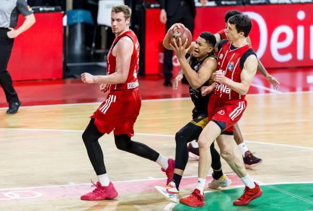 来是德约科 来是德约科