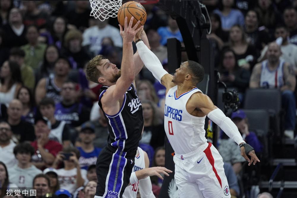 坚实的阵容 坚实的阵容